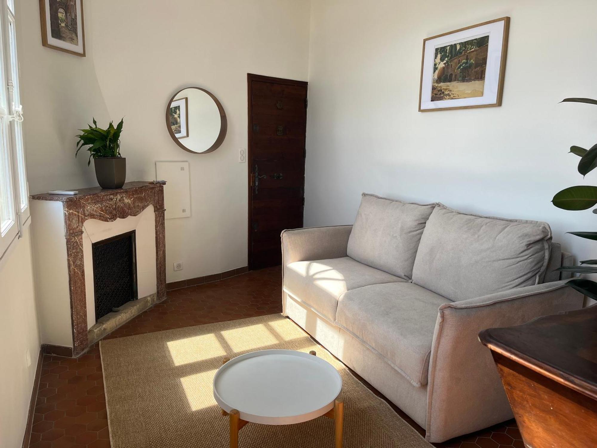 Charmante Petite Maison Avec Vue Panoramique, En Centre Historique, Proche D'Avignon, Ancienne, Renovee, Climatisee, Terrasse, Parking Public Gratuit Villeneuve-lès-Avignon Eksteriør bilde