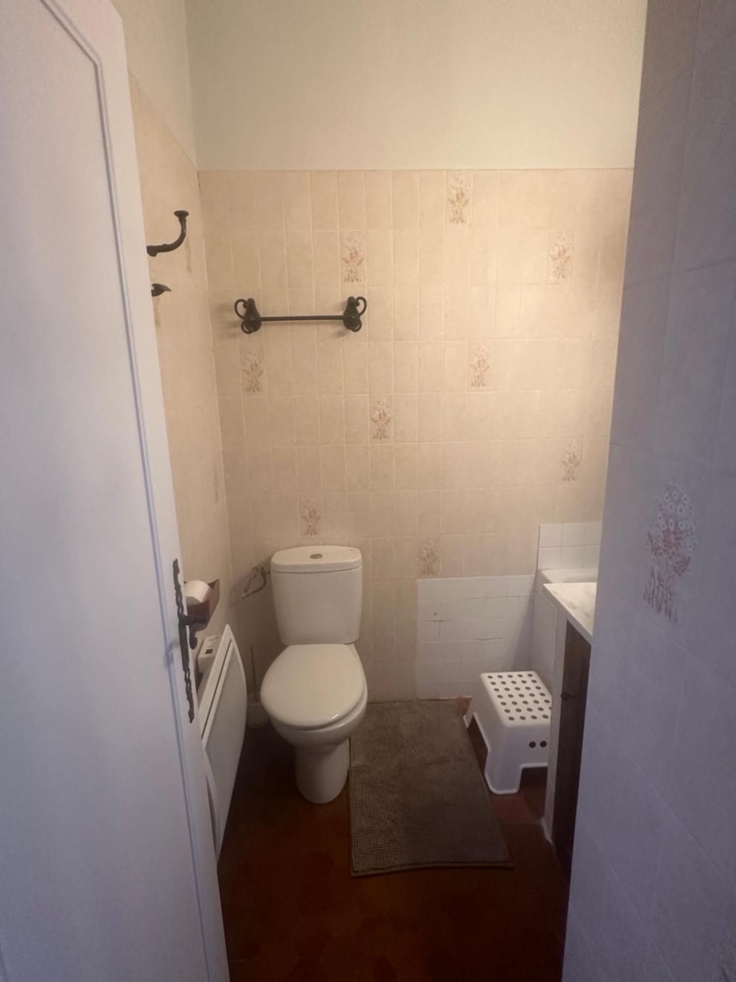 Charmante Petite Maison Avec Vue Panoramique, En Centre Historique, Proche D'Avignon, Ancienne, Renovee, Climatisee, Terrasse, Parking Public Gratuit Villeneuve-lès-Avignon Eksteriør bilde